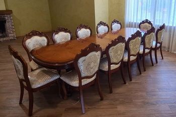 Великий стіл DM-P22 3,5м F і 12 стільців в кімнаті